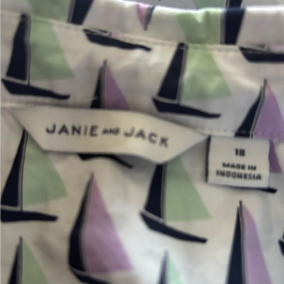 Boys  White Short-Sleeve Button-Up Shirt with Purple and teal Sailboat Print - Picture 3 of 3
